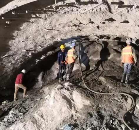 禹王台拱顶带模注浆料的施工流程及注意事项